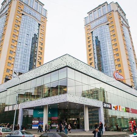 Black&White Apartment In Smart Plaza Kiev Exterior foto