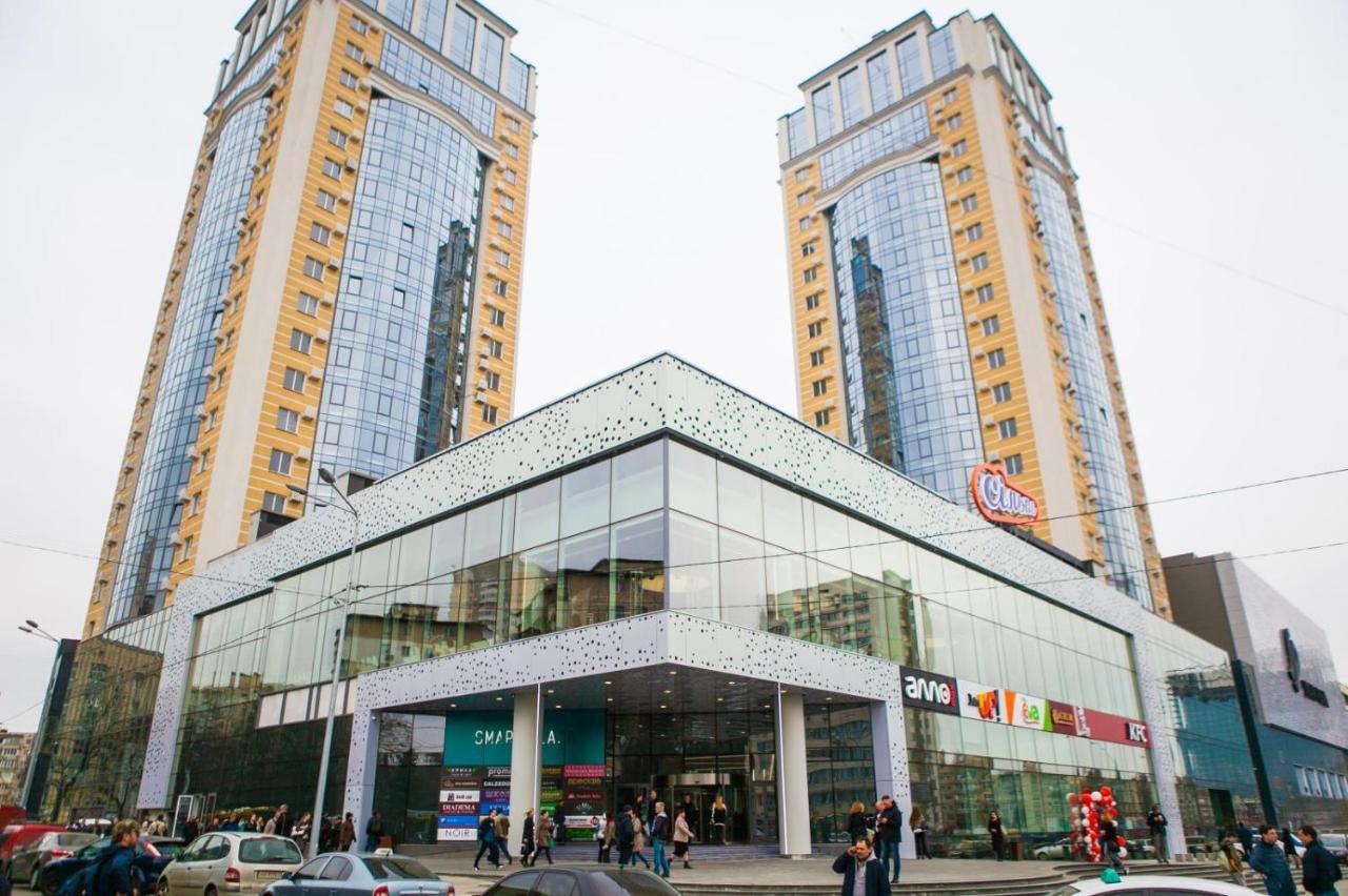 Black&White Apartment In Smart Plaza Kiev Exterior foto